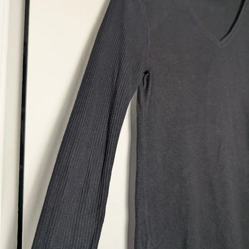 Natori Sweater ulla rib knit lounge tunic sz S v neck light weight sweater